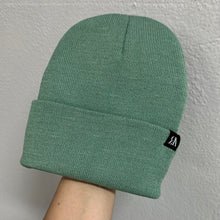 Load image into Gallery viewer, Simple Beanie / Tuque